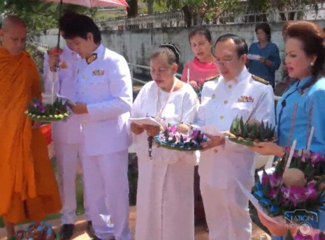 "บิณฑ์ บรรลือฤทธิ์" ชวนลอยกระทง EM อนุรักษ์สิ่งแวดล้อมคลองสมถวิล