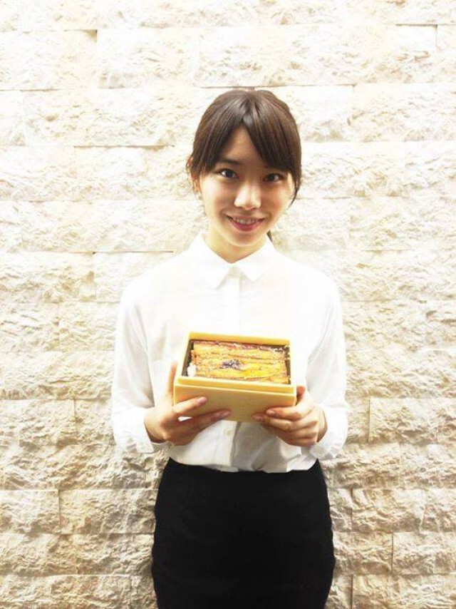 ดาราส่งอาหารเที่ยงถึงโต๊ะทำงาน...บริการใหม่ที่ญี่ปุ่น