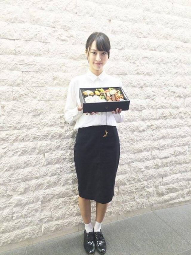 ดาราส่งอาหารเที่ยงถึงโต๊ะทำงาน...บริการใหม่ที่ญี่ปุ่น