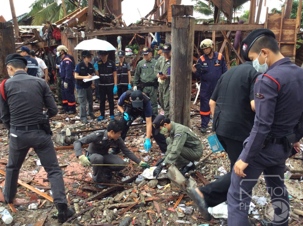 เชียงใหม่-ทหารสร้างบ้านพักชั่วคราวให้ชาวบ้านเหตุระเบิดที่ดอยเต่า เชียงใหม่-ทหารสร้างบ้านพักชั่วคราวให้ชาวบ้านเหตุระเบิดที่ดอยเต่า