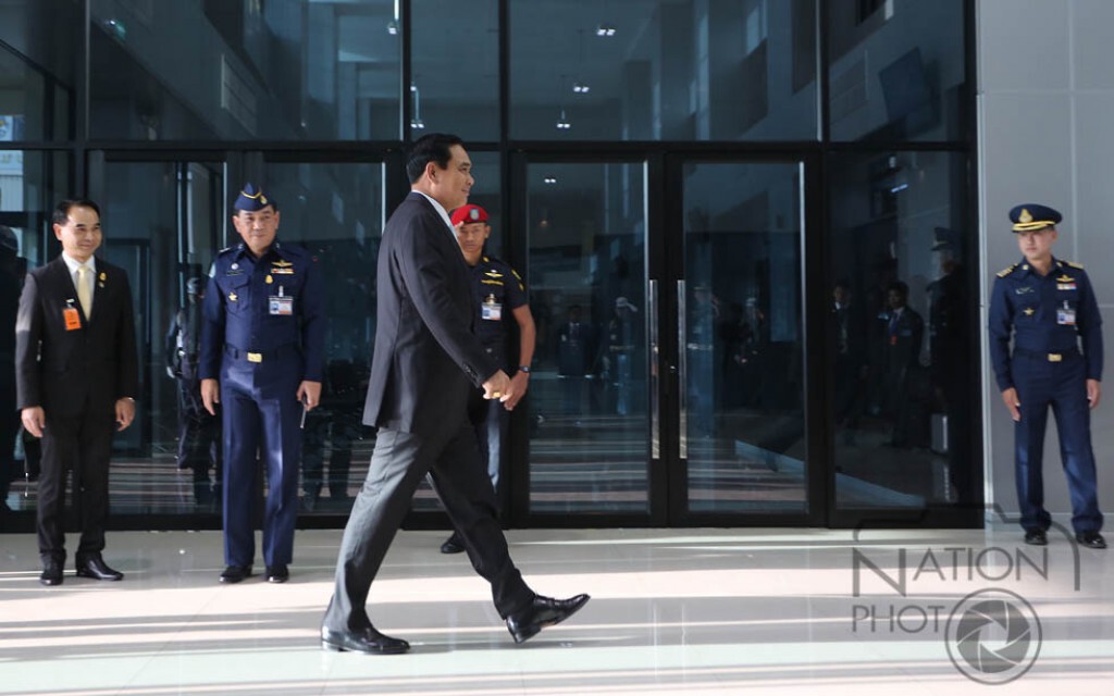 "นายกฯ"บินลัดฟ้าไปจีนเพื่อร่วมประชุมเอเปค "นายกฯ"บินลัดฟ้าไปจีนเพื่อร่วมประชุมเอเปค