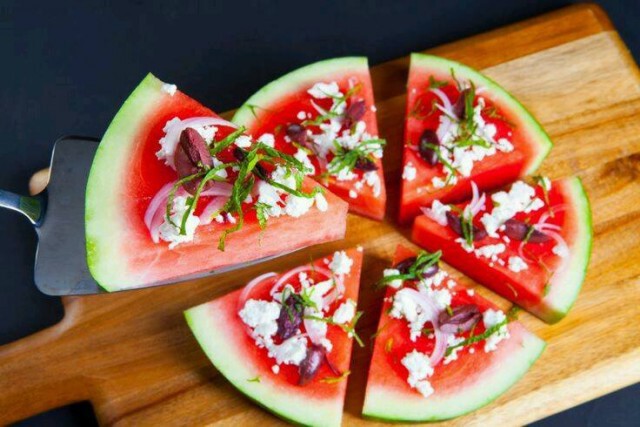 กินได้ไม่อ้วน กับ "แตงโมพิซซ่า"