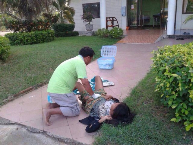 ชาวเน็ตชื่นชม หมอสระแก้ว ทำคลอดให้คนกัมพูชาหน้าโรงพยาบาล