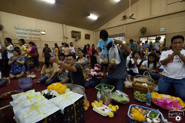 พาเที่ยววัดโสธรวรารามวรวิหาร