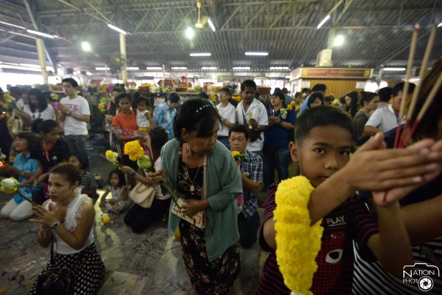 พาเที่ยววัดโสธรวรารามวรวิหาร