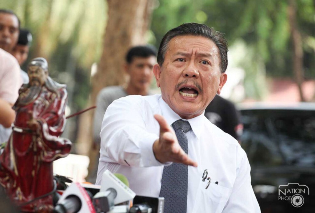 "ชูวิทย์"ตั้งโต๊ะแฉ นายตำรวจใหญ่ "ชูวิทย์"ตั้งโต๊ะแฉ นายตำรวจใหญ่