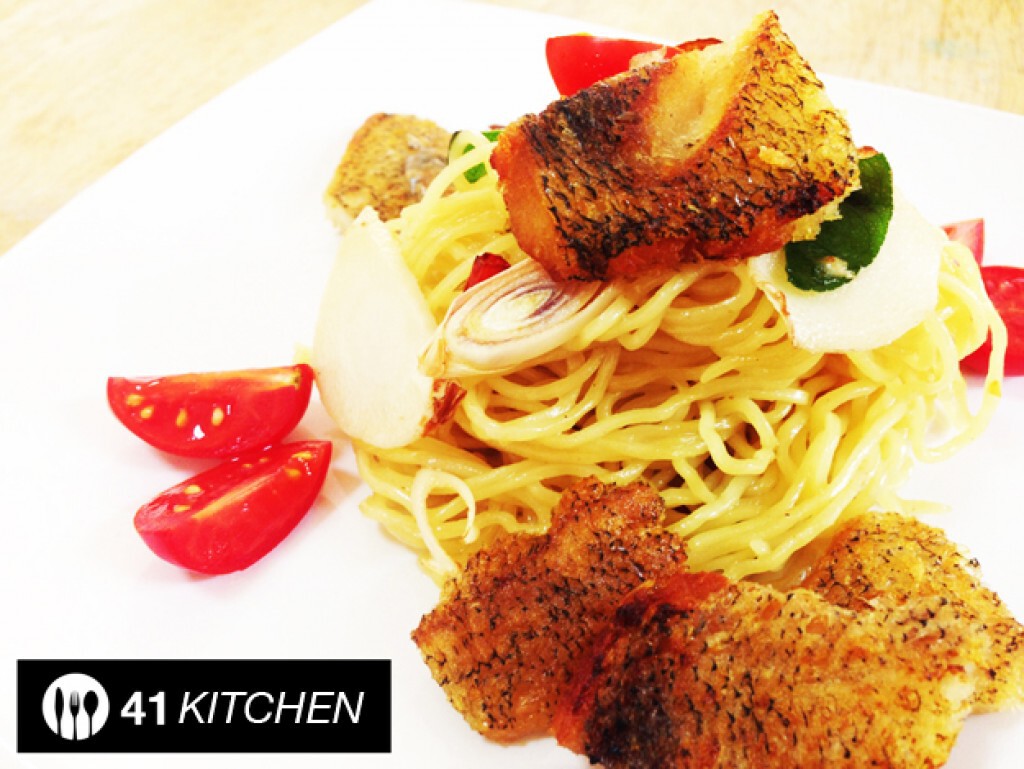 Cooking is Fun : บะหมี่ต้มยำผัดแห้งปลาสลิดทอดกรอบ Cooking is Fun : บะหมี่ต้มยำผัดแห้งปลาสลิดทอดกรอบ