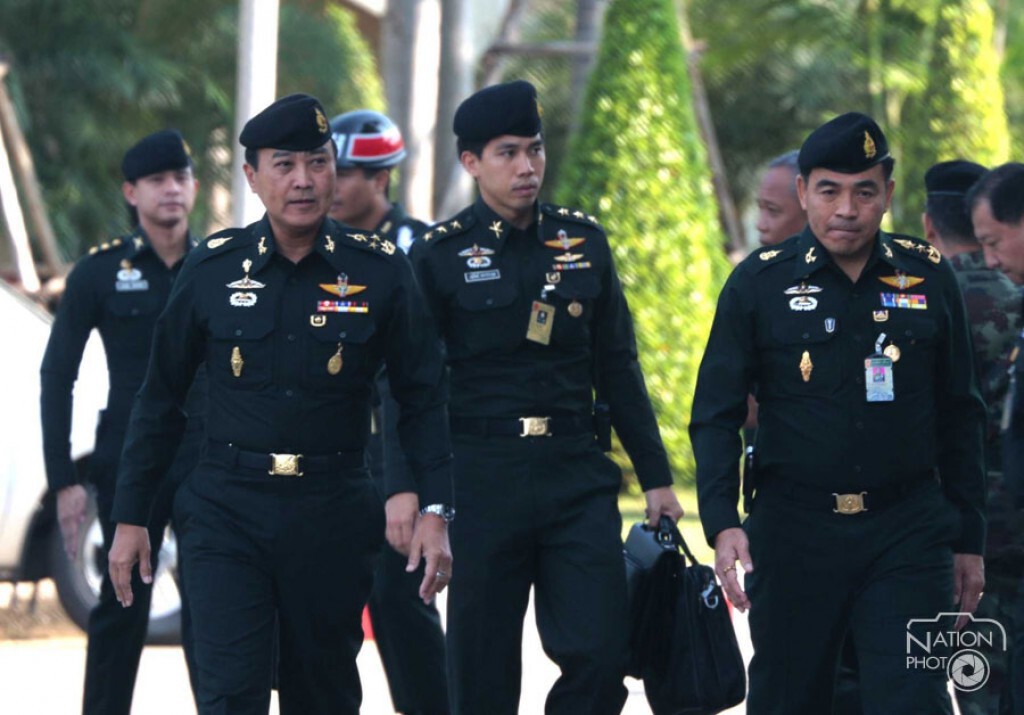 "อุดมเดช" ปัดตอบ ยกเลิกอัยการศึก "อุดมเดช" ปัดตอบ ยกเลิกอัยการศึก