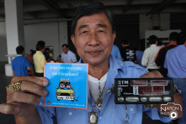 โชเฟอร์แท็กซี่ นำรถมาปรับจูนมิเตอร์อัตราใหม่