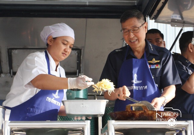 ปล่อยขบวนรถช่วยเหลือผู้ประสบภัยหนาวและภัยแล้ง