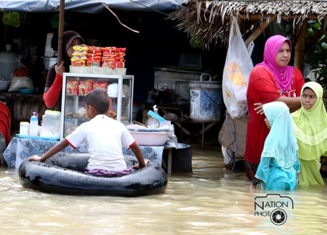 ชาวบ้านปัตตานี เตรียมตัวรับน้ำจากเขื่อนบางลาง