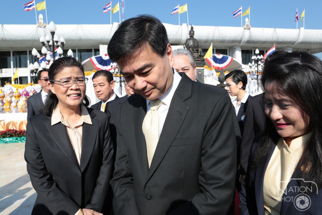 "อภิสิทธิ์" ชี้ "รธน.ใหม่" ต้องมีโครงสร้างเป็นประชาธิปไตย และสะท้อนเจตนารมณ์ประชาชน แก้ปัญหาในอดีต