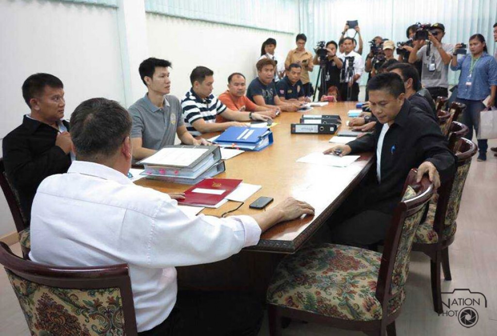ตร.เตรียมออกหมายจับ "โอ๊ต พราด้า" ยักยอกทรัพย์ ตร.เตรียมออกหมายจับ "โอ๊ต พราด้า" ยักยอกทรัพย์