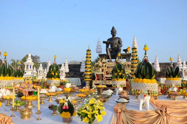 จังหวัดสุโขทัย ร่วมกับ ปกครองท้องถิ่น จัดเทิดพระเกียรติวันพ่อขุนรามคำแหงมหาราช
