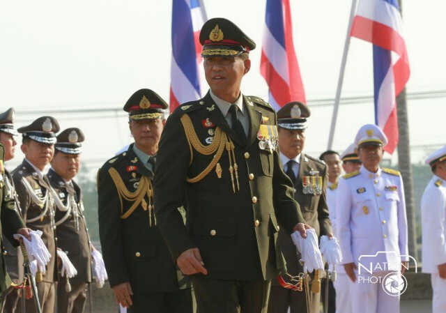 พิธีวางพวงมาลาสักการะดวงวิญญาณนักรบไทย เนื่องในวันกองทัพไทย