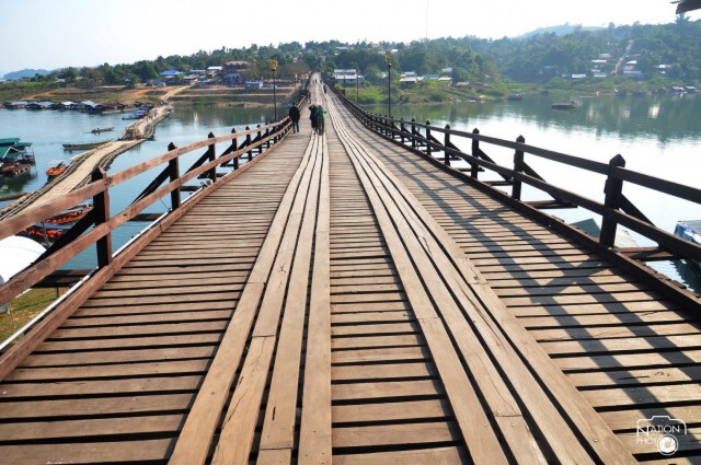 ทหารช่างตรวจสภาพการใช้งานสะพานมอญ หลังผ่าน 3 เดือน