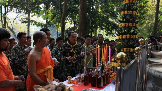 มูลนิธิสืบจี้แก้ปัญหานักท่องเที่ยวล้น กระทบสัตว์ป่า