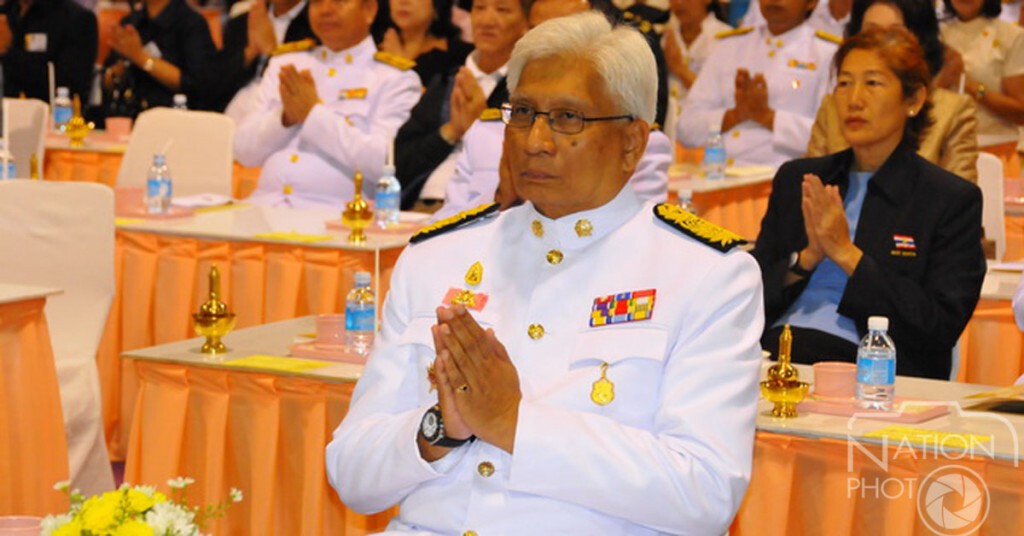 "สุวพันธุ์" ให้สำนักพุทธฯดูพฤติกรรมพระธรรมกายธุดงค์จนรถติด