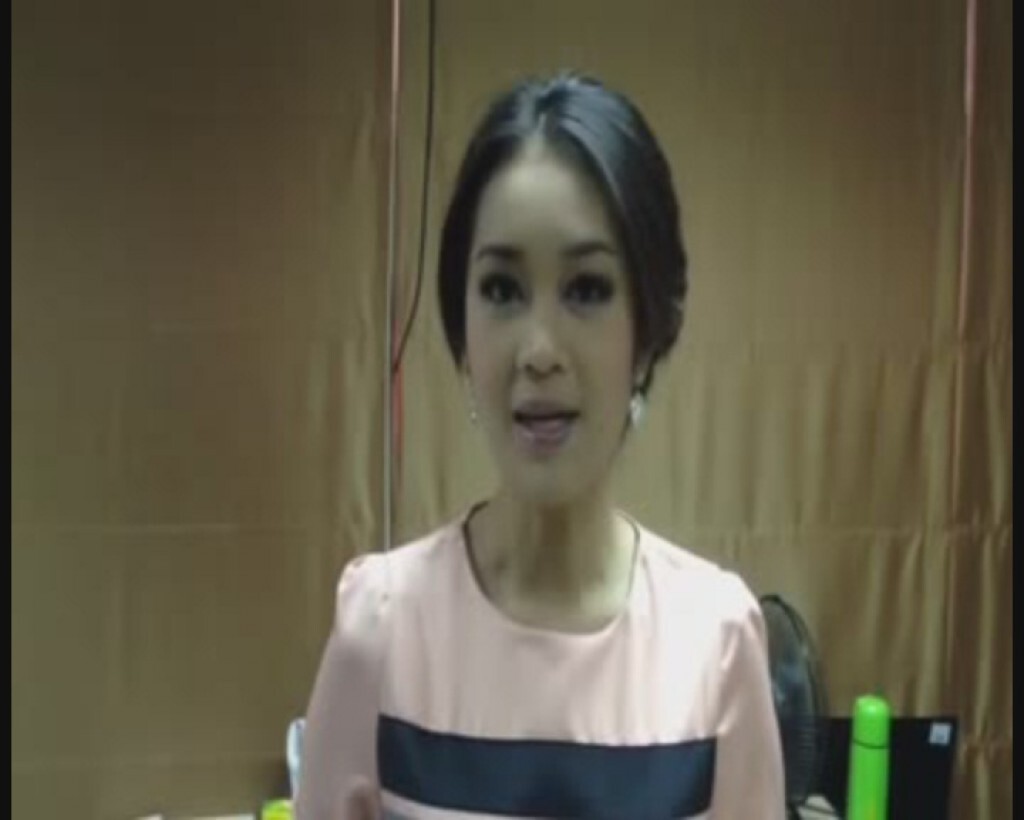 ในการประชุมคณะกรรมาธิการ (กมธ.) ยกร่างรัฐธรรมนูญ วาระพิจารณาร่างรัฐธรรมนูญเป็นรายมาตรา ได้พิจารณาในประเด็นของสภาผู้แทนราษฎร ต่อเนื่อง โดยรายละเอียด ฝ่ายอนุ กมธ.พิจารณายกร่างบทบัญญัติเป็นรายมาตรา ซึ่งมีรายละเอียดสำคัญ คือมาตรา 115 ว่าด้วยกรณีที่ผู้สมัครรับ ในการประชุมคณะกรรมาธิการ (กมธ.) ยกร่างรัฐธรรมนูญ วาระพิจารณาร่างรัฐธรรมนูญเป็นรายมาตรา ได้พิจารณาในประเด็นของสภาผู้แทนราษฎร ต่อเนื่อง โดยรายละเอียด ฝ่ายอนุ กมธ.พิจารณายกร่างบทบัญญัติเป็นรายมาตรา ซึ่งมีรายละเอียดสำคัญ คือมาตรา 115 ว่าด้วยกรณีที่ผู้สมัครรับ