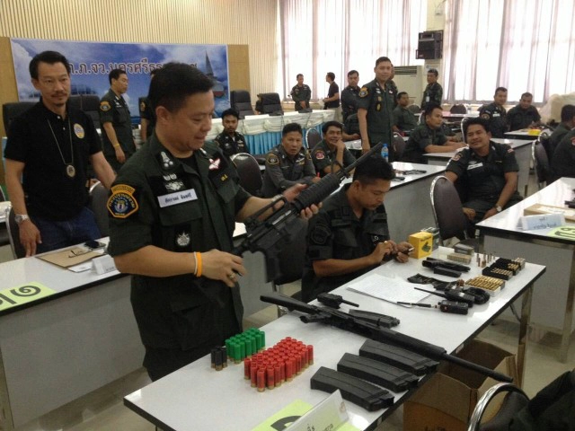 บุกตรวจค้นเป้าหมายผู้มีอิทธิพลในพื้นที่ 16 จุดในพื้นที่ จ.นครศรีฯ