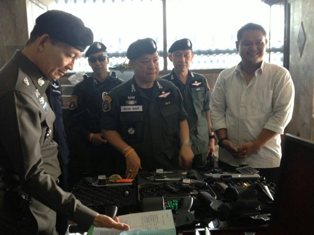 บุกตรวจค้นเป้าหมายผู้มีอิทธิพลในพื้นที่ 16 จุดในพื้นที่ จ.นครศรีฯ