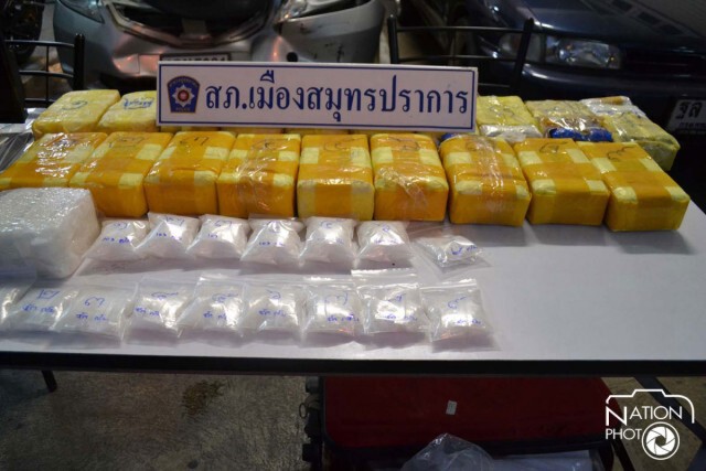 ตร.ปากน้ำบุกรวบเอเย่นต์ยาบ้า ยึดได้เกือบสองแสนเม็ด