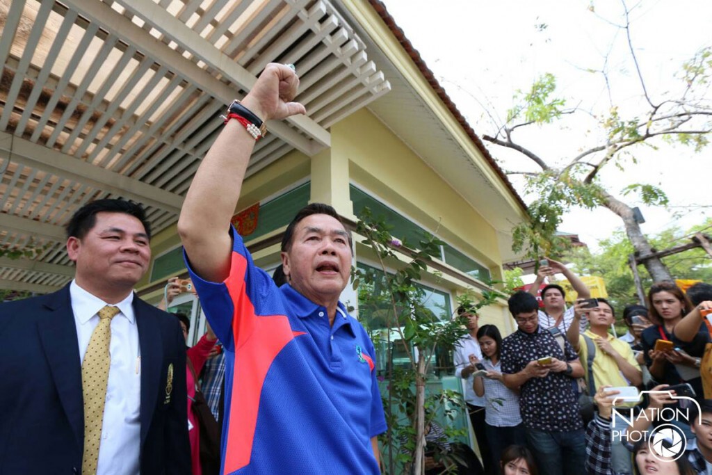 "ชัยสิทธิ์" ชูกำปั้นพร้อมสู้ ถูกโยงคดีบี้มศาลอาญา