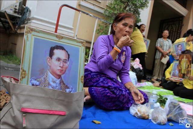 "ในหลวง-ราชินี"เสด็จฯกลับสวนจิตรลดาวันนี้