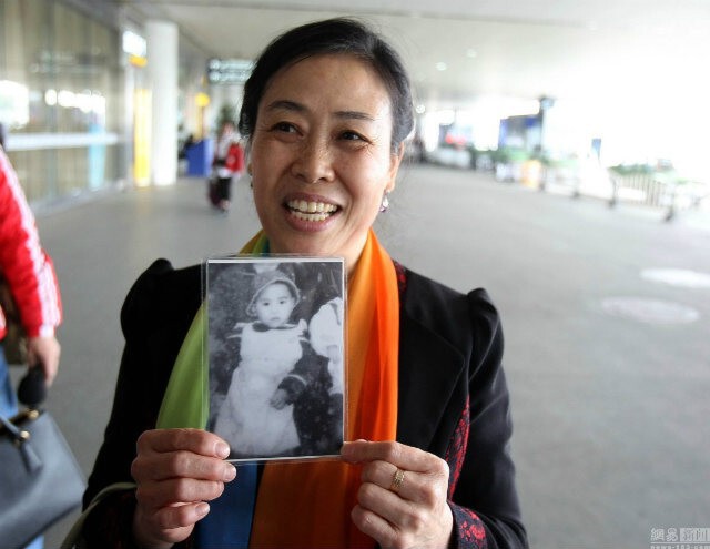 ชายหนุ่มกลับบ้านหลังถูกลักตัวไป 25 ปี