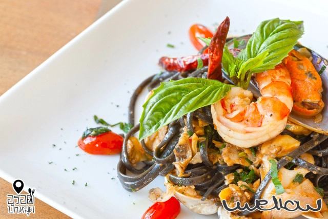 อร่อยปักหมุด : Mellow คริสตัลพาร์ค ถนนเลียบทางด่วนรามอินทรา