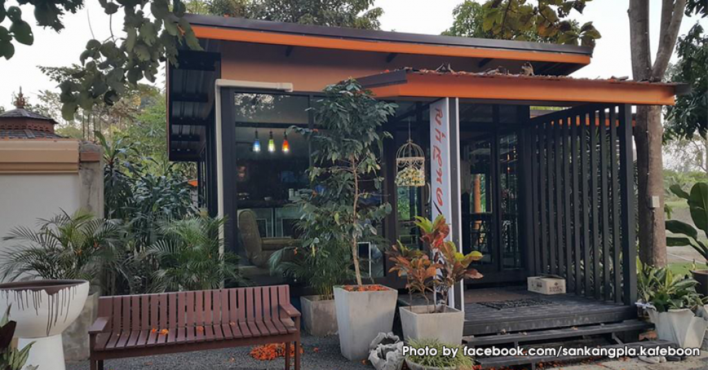 พระ"เปิดร้านกาแฟ"ดึงคนฟังธรรมะ