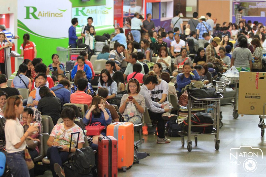 233 กรุ๊ปทัวร์คนไทย ถูกลอยแพกลางสนามบิน