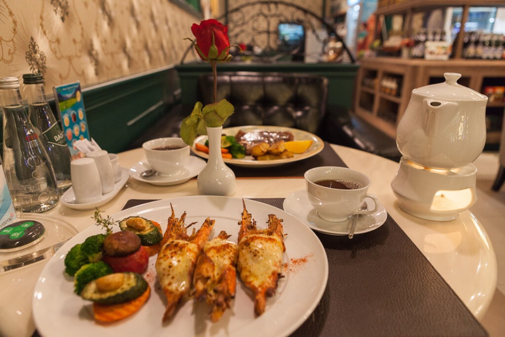 อร่อยปักหมุด : Cloverleaf Tearoom & Restaurant @ The Walk เกษตร-นวมินทร์ อร่อยปักหมุด : Cloverleaf Tearoom & Restaurant @ The Walk เกษตร-นวมินทร์