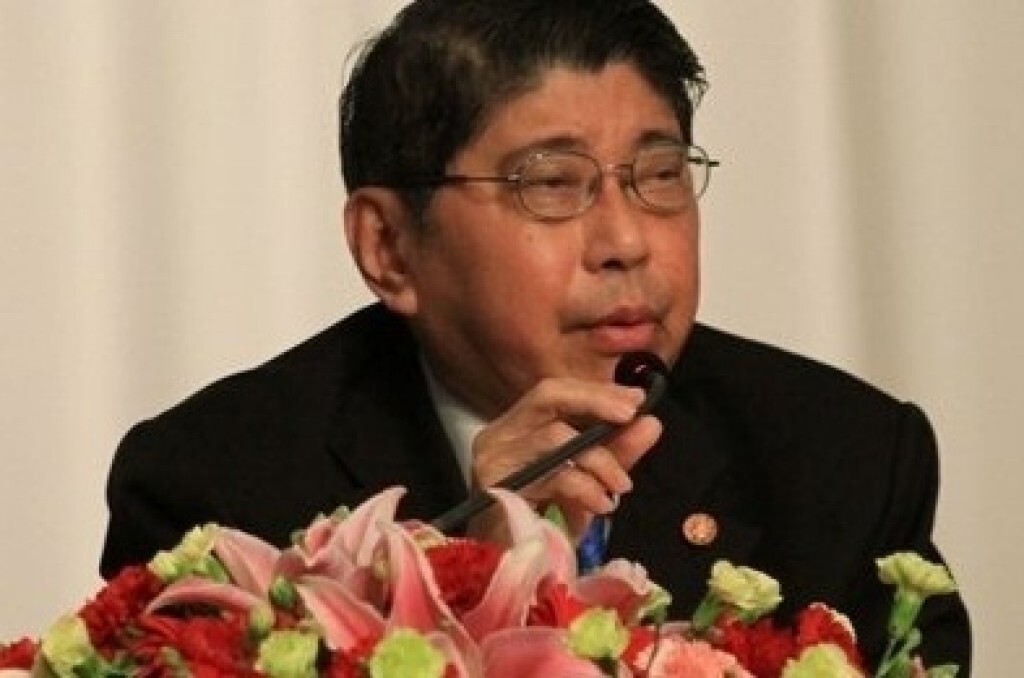"วิษณุ" ชี้ถ้อยคำร่างรธน.ไม่ชัดเจน "วิษณุ" ชี้ถ้อยคำร่างรธน.ไม่ชัดเจน