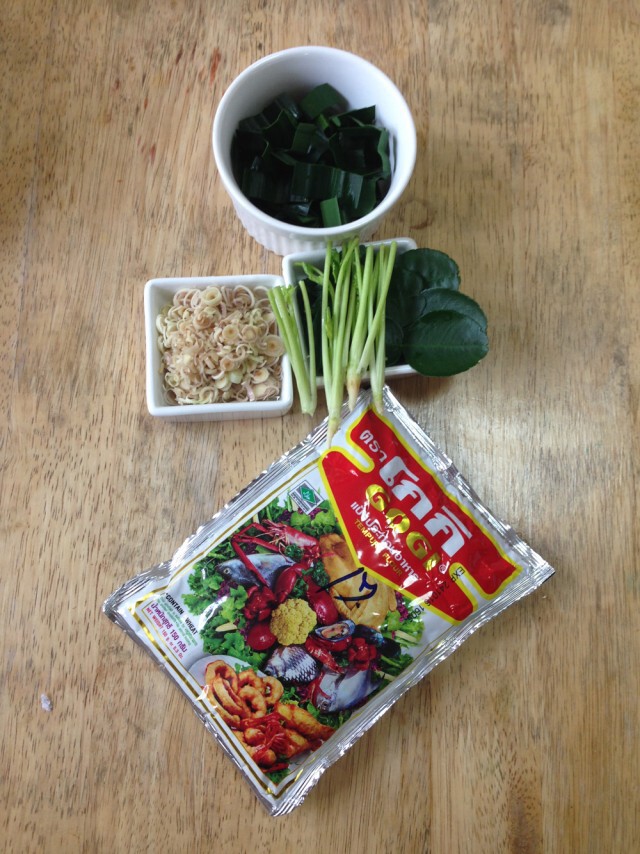 Cooking is fun! : เอ็นข้อไก่ทอดสมุนไพร