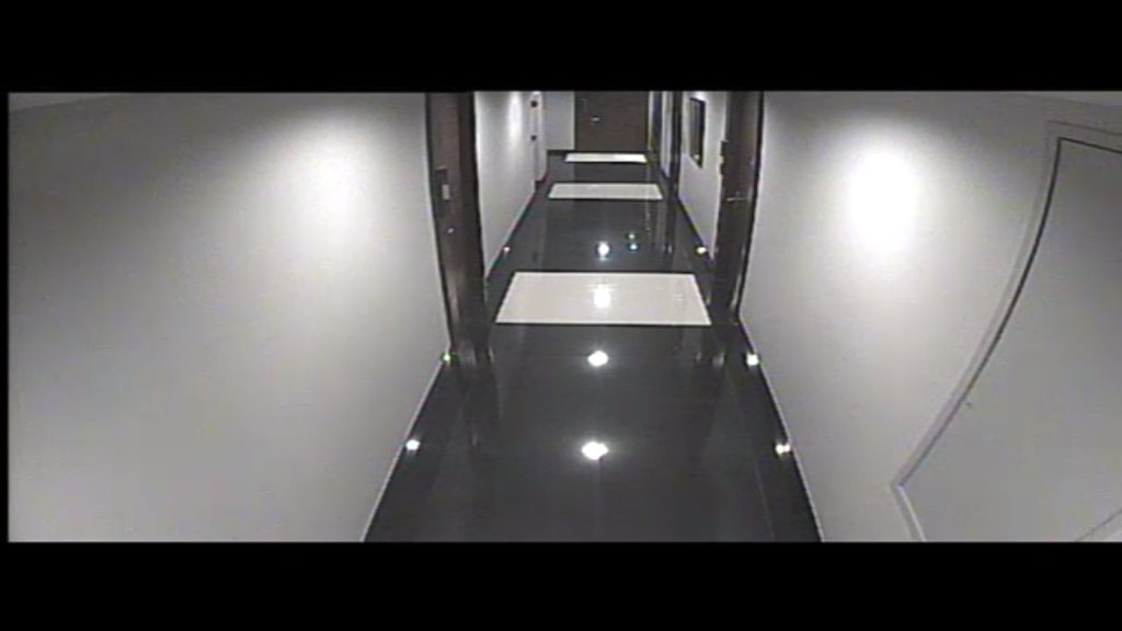 รปภ.ไขกุญแจเข้าห้องสาวในคอนโดหรู ติดต่อเข้ามอบตัวตำรวจ รปภ.ไขกุญแจเข้าห้องสาวในคอนโดหรู ติดต่อเข้ามอบตัวตำรวจ