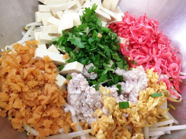 Cooking is Fun! : ก๋วยเตี๋ยวหลอดโบราณ สูตรม่า