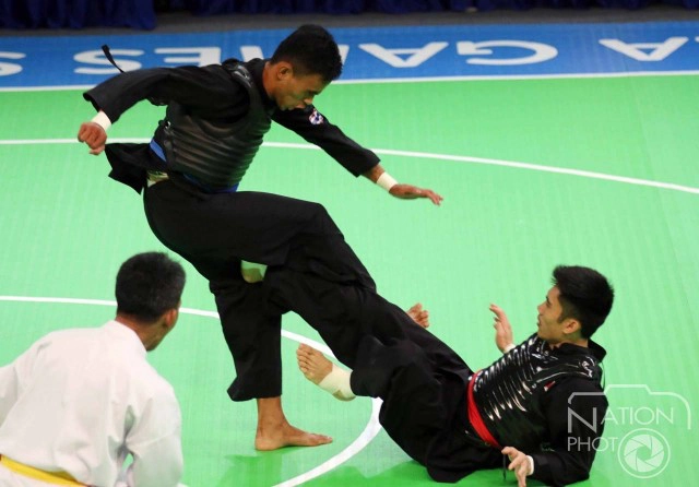 เวียดนามแพ้ฟาล์ว !  ต่อยนักปันจักสีลัตไทยร่วงคาสนาม