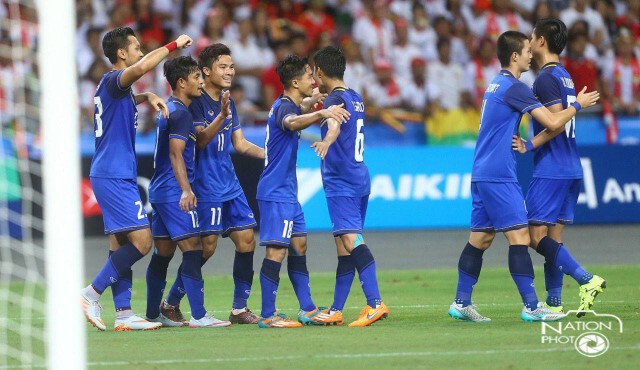 ภาพชุดช้างศึกถล่มพม่า 3-0 คว้าแชมป์ซีเกมส์สมัย 15