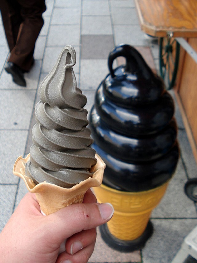 ไอศกรีม 8 รสชาติประหลาด ที่คุณต้องคิดว่า มีรสแบบนี้ในโลกด้วยหรือ?