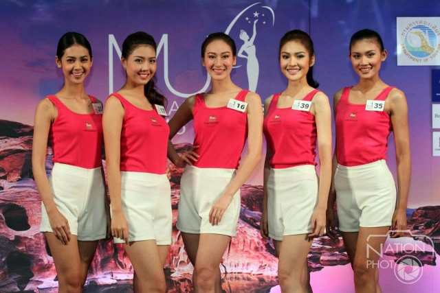 ภาพชุด 40 คนสุดท้าย ผู้เข้าประกวดมิสยูนิเวิร์สไทยแลนด์ 2015