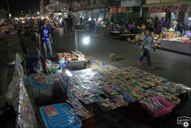 สีสันถนนคนเดินเมืองสุราษฎร์ ตลาดริมน้ำตาปี