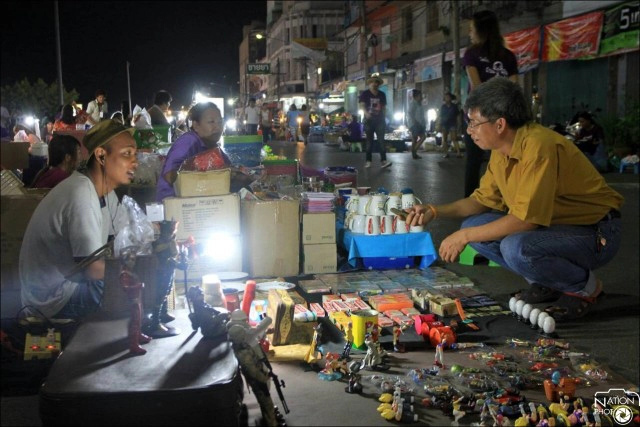 สีสันถนนคนเดินเมืองสุราษฎร์ ตลาดริมน้ำตาปี