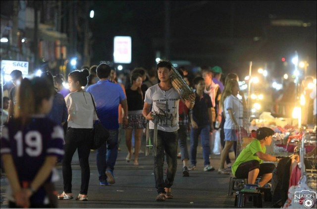 สีสันถนนคนเดินเมืองสุราษฎร์ ตลาดริมน้ำตาปี