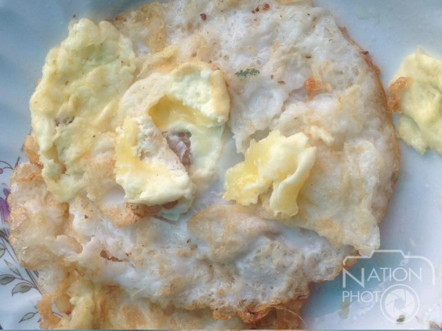 พิสูจน์ความแตกต่าง ไข่ปลอมไข่จริง ตามข้อสังเกตแบบชาวบ้าน