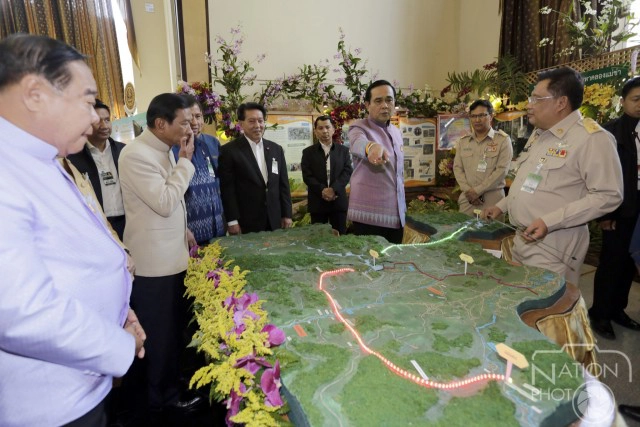 "นายกฯ" เบรคอธิบดีกรมชลฯให้หยุดบรรยายการจัดการน้ำ