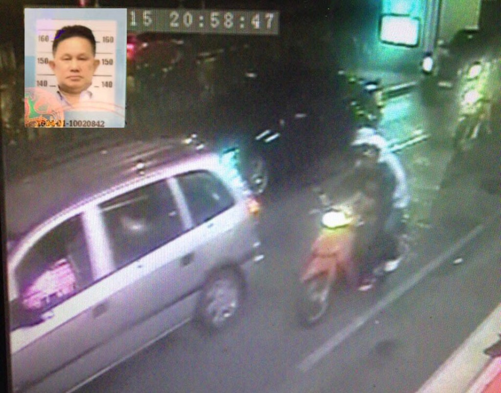 กองปราบถกคดี "สมยศ" อดีตเคยโดนเจ๊ม้อแจ้งถูกอมเงิน 15 ล้าน กองปราบถกคดี "สมยศ" อดีตเคยโดนเจ๊ม้อแจ้งถูกอมเงิน 15 ล้าน
