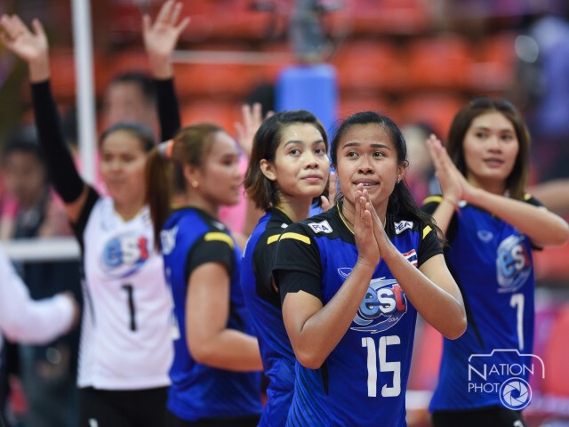 ภาพหลากสีสันแฟนวอลเลย์บอลสาวไทย วันพ่ายญี่ปุ่น