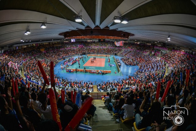 ภาพหลากสีสันแฟนวอลเลย์บอลสาวไทย วันพ่ายญี่ปุ่น