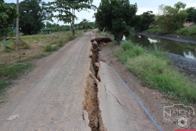 ภัยแล้งทำน้ำแห้งขอด ถนนปทุมธานี"ทรุด-เสียหาย" 88 จุด